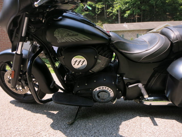 2018 Indian Motorcycle Indian® Chieftain Dark Horse® - Photo 15
